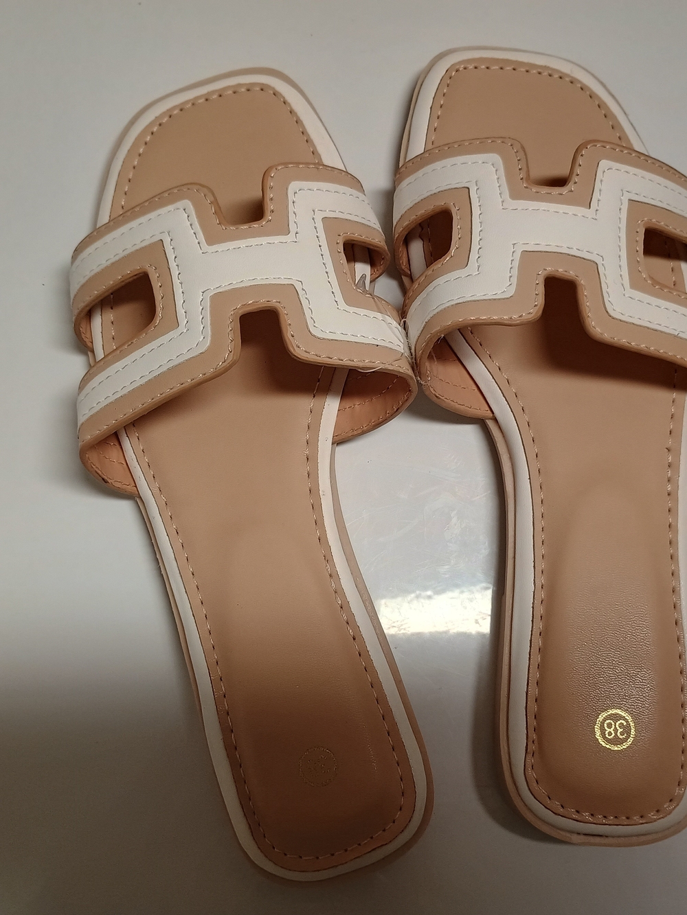 Women’s Tan and White Slide Sandals